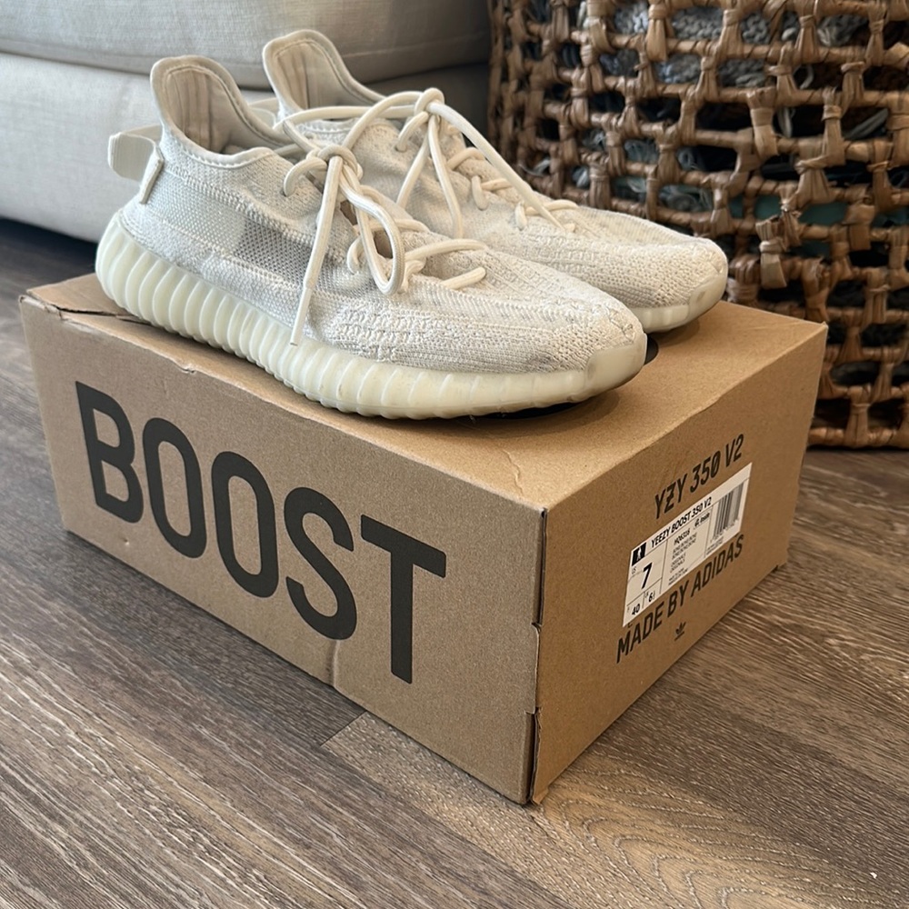 Yeezy Boost 350 V2 (Bone/Bone/Bone)